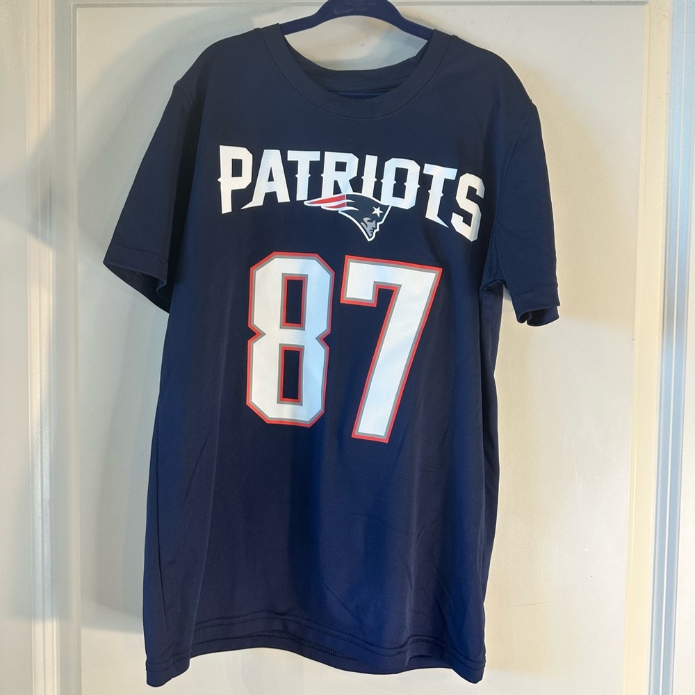 NFL Patriots Gronkowski Jersey, size 8